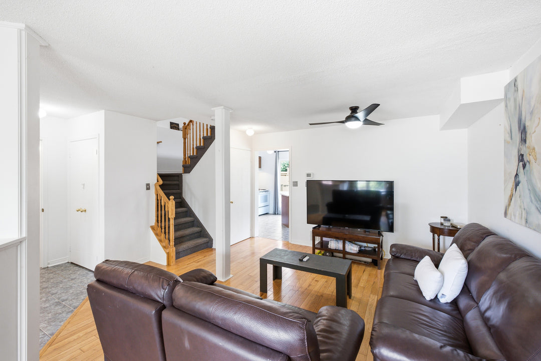 1855 Dalhousie Crescent, Oshawa, ON L1G 8C5