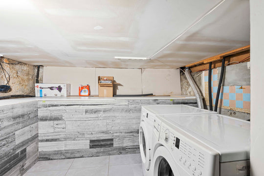 14 Audley Ave, Toronto, ON, M4M 1P6