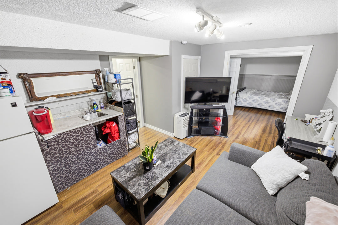 1855 Dalhousie Crescent, Oshawa, ON L1G 8C5
