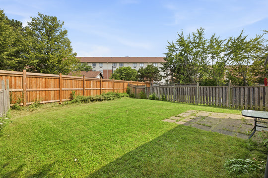 1855 Dalhousie Crescent, Oshawa, ON L1G 8C5