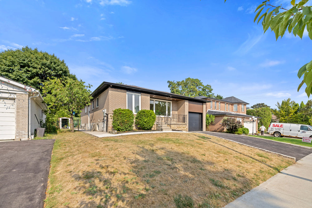 5 Midcroft Drive, Scarborough, ON, M1S 11W9