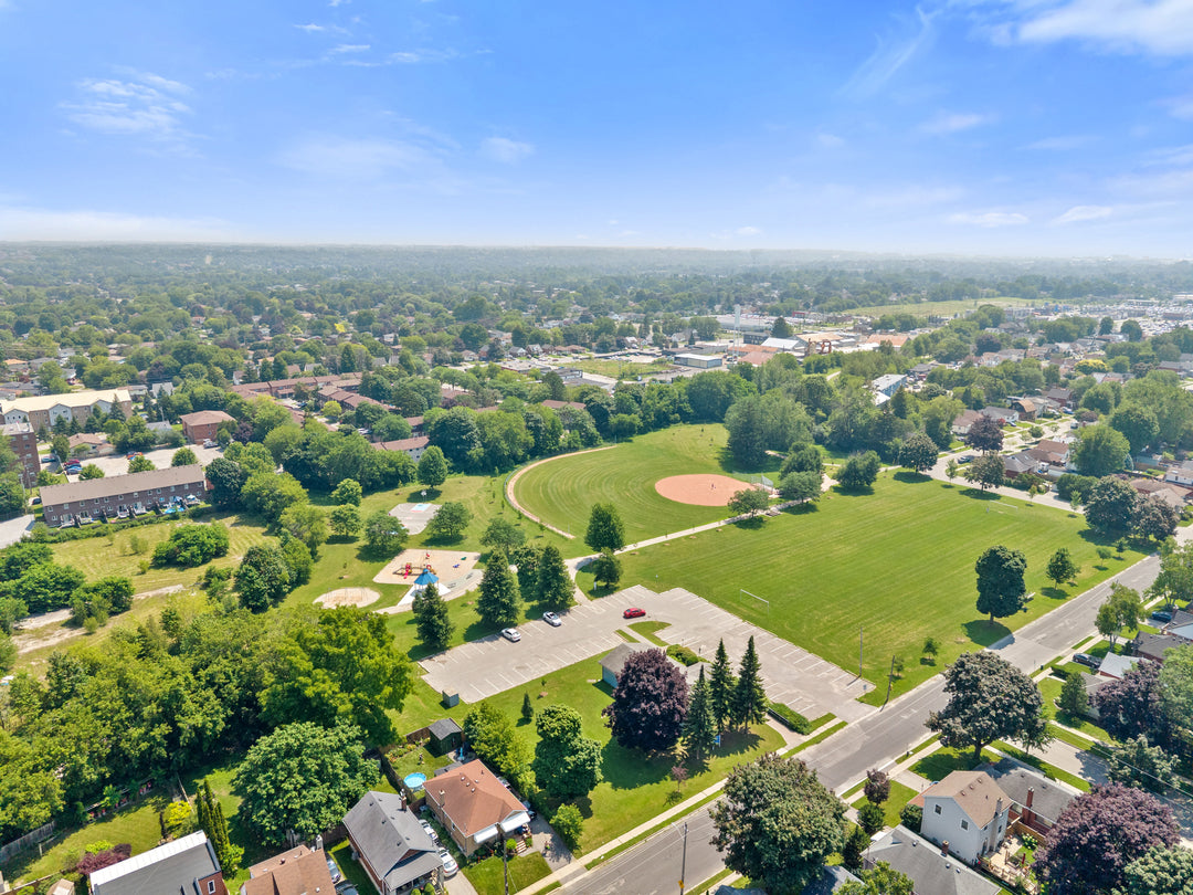 477 Masson Street, Oshawa, ON L1G 5A1