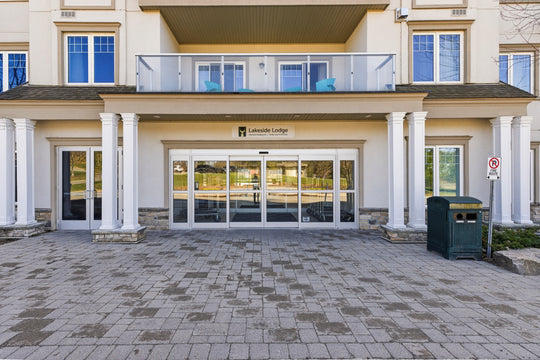 25 Pen Lake Point Road, 119 Huntsville, ON P1 H 1A9