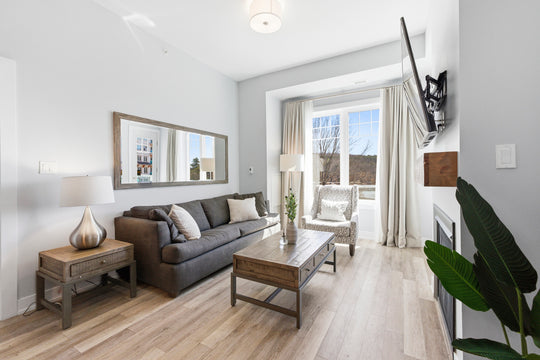 25 Pen Lake Point Road, 119 Huntsville, ON P1 H 1A9