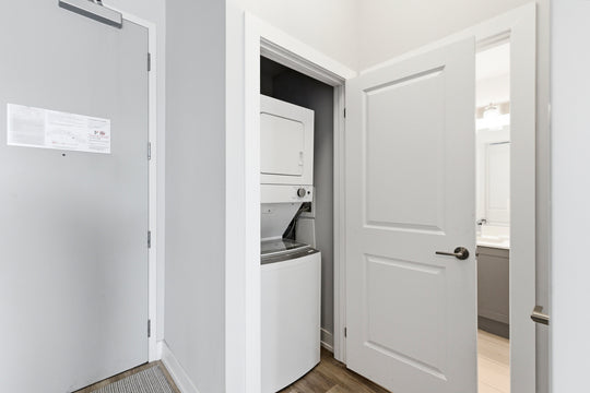 25 Pen Lake Point Road, 119 Huntsville, ON P1 H 1A9