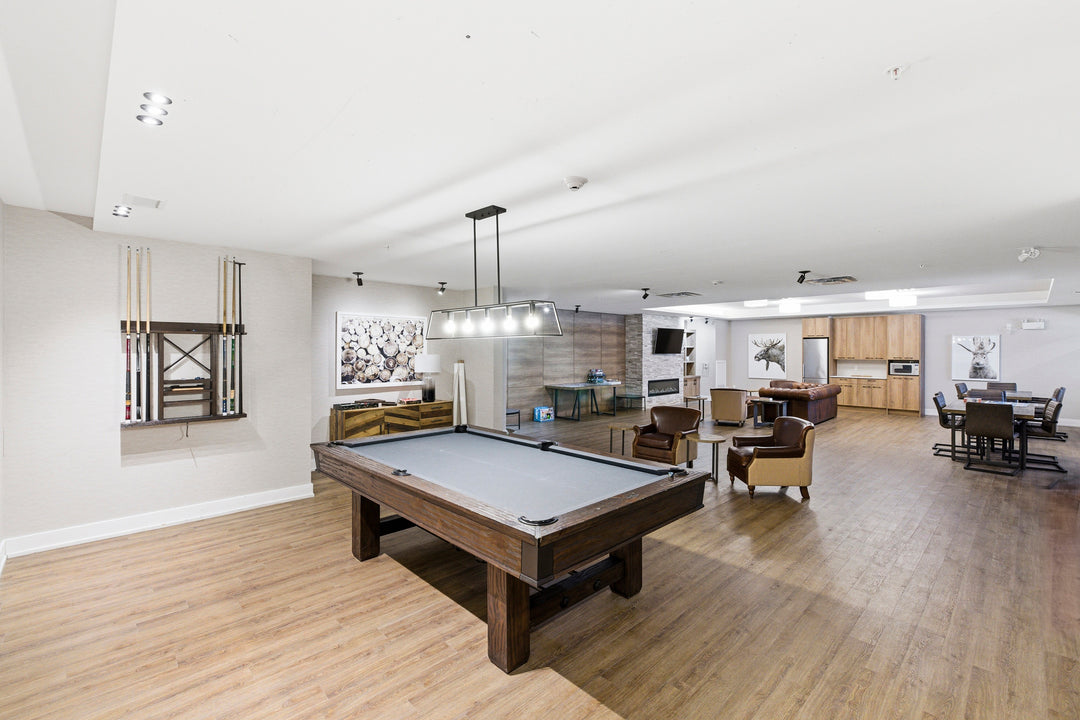 25 Pen Lake Point Road, 119 Huntsville, ON P1 H 1A9