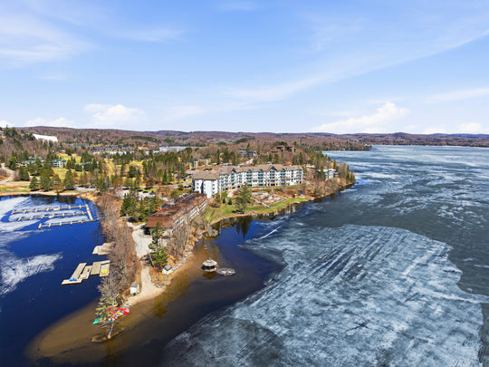 25 Pen Lake Point Road, 119 Huntsville, ON P1 H 1A9